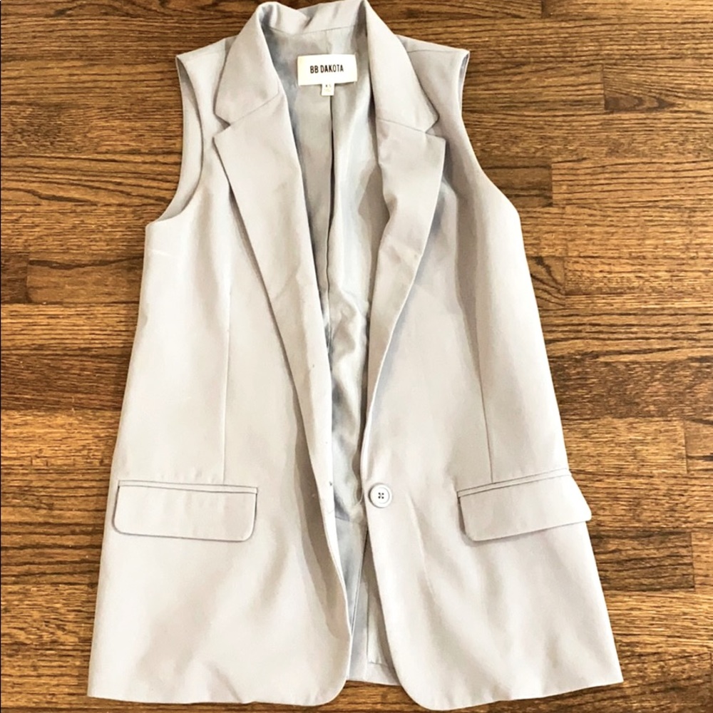 BBDakota vest